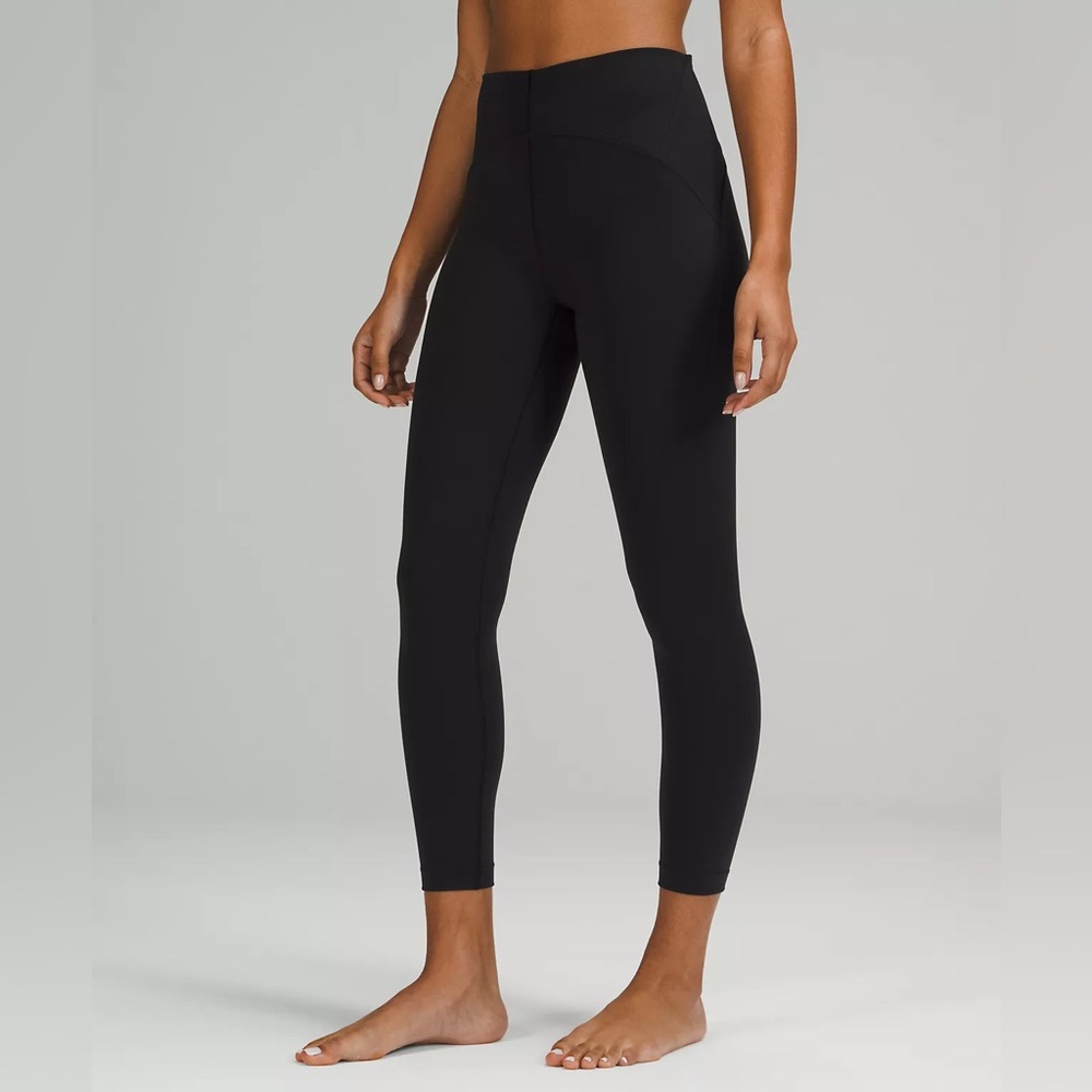 Lululemon InStill HR Tight 25" size 6 black
